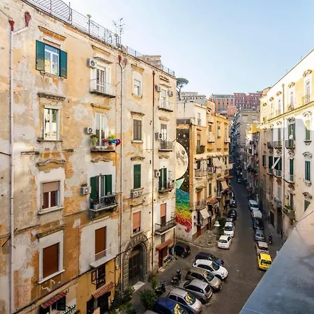 Apartment Elite House Free Parking For Small Cars Only