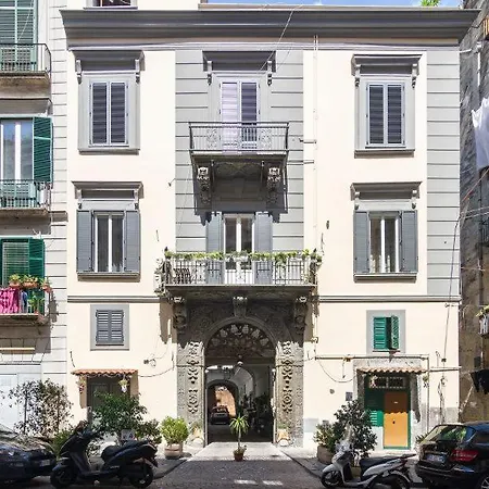 Elite House Free Parking For Small Cars Only Appartement